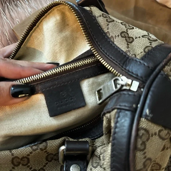 Authentic Vintage Gucci Boston bag I believe from the 90’s - Picture 16 of 16